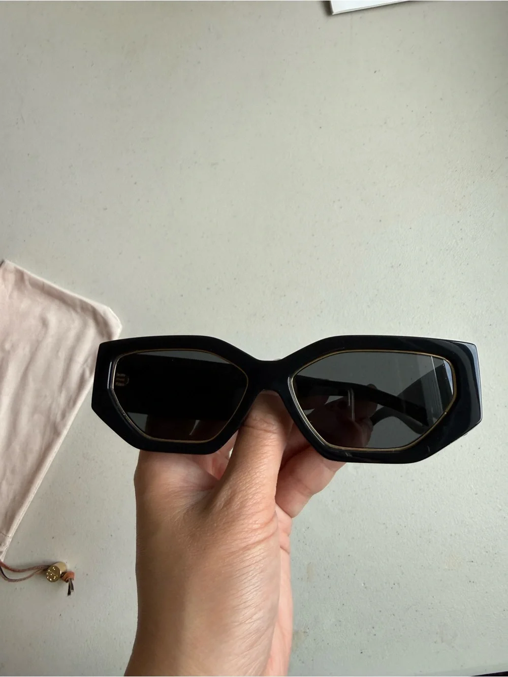 Tory Burch Black Kira Geometric Sunglasses TY9070U with Case & Dustbag